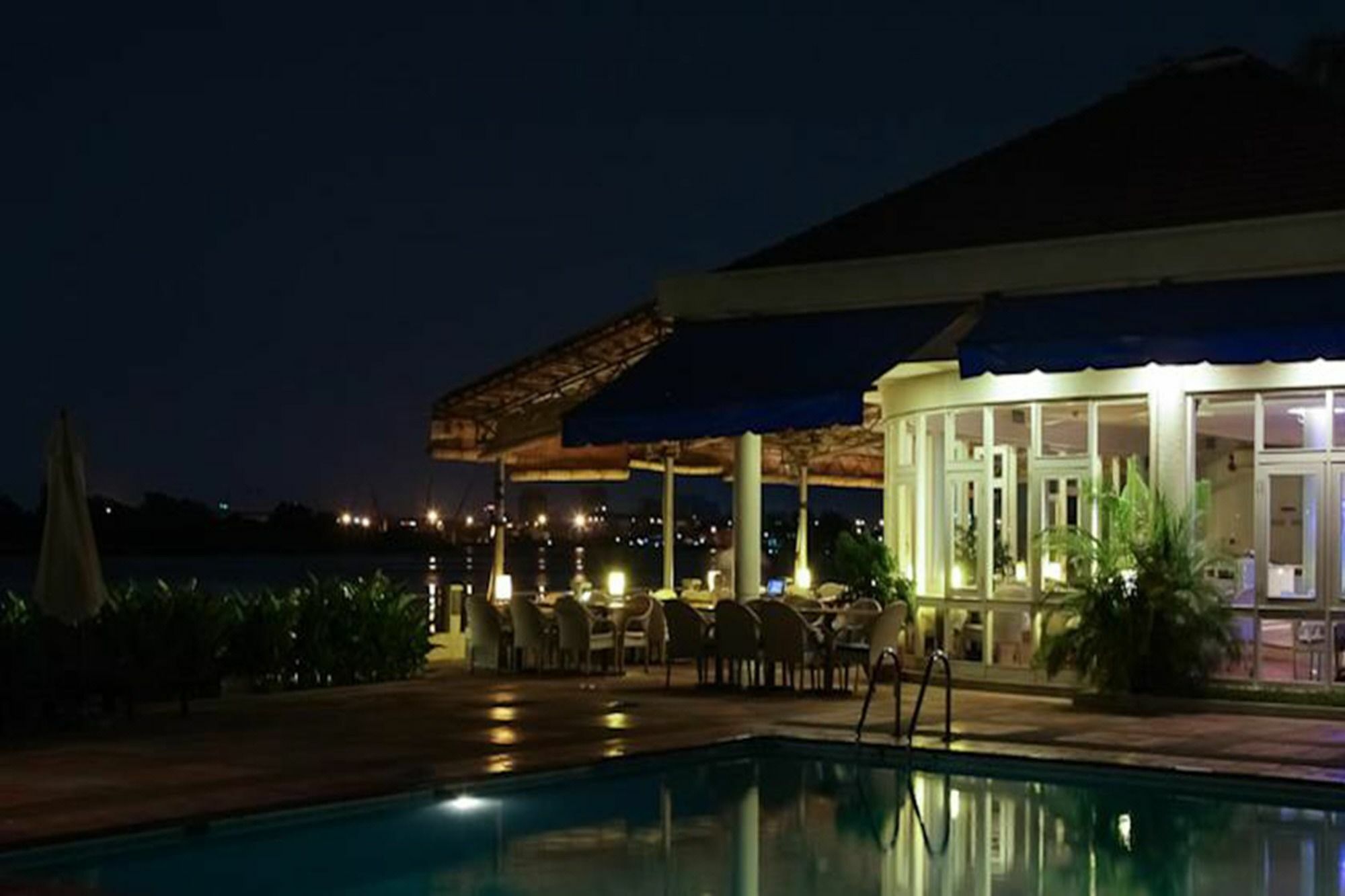 Riverside Serviced Apartments Ho Chi Minh City Exterior photo